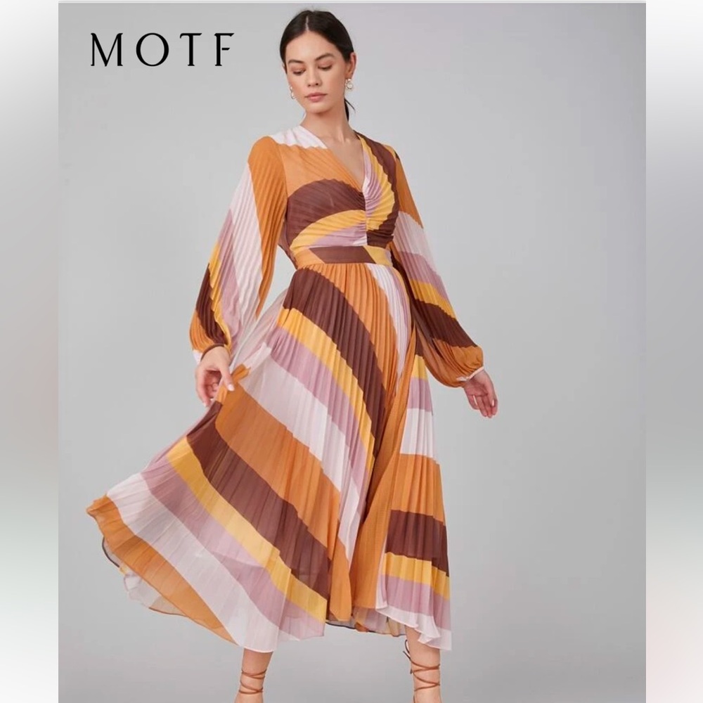 MOTF Gorgeous Colorblock Pleated Dress